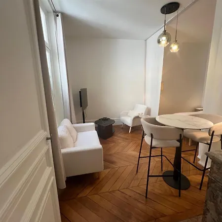 Apartment Luxury Flat Etoile Champs Elysee